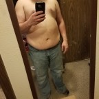 Dadbod85, a 240lbs feedee From United States