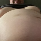 Drinksinthesun, a 270lbs feedee From Germany