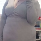 Growingbbw, a 250lbs feedee From United States