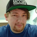 Michael1992, a 205lbs fat appreciator From United Kingdom