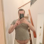 Dadbod Gainer, a 242lbs feedee From New Zealand