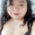 CrystalxJazmin, a 300lbs foodie From United States
