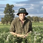 Lach8340, a 180lbs mutual gainer From Australia