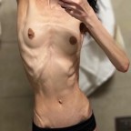 Thesexygodkil, a 101lbs feeder From France