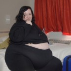 MandyMagicBBW, a 330lbs feedee From United States