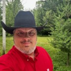 Gis, a 250lbs feeder From Canada